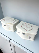 Load image into Gallery viewer, Hand-painted Personalised Keepsake Jewellery Box