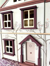 Load image into Gallery viewer, Dollshouse - Grace
